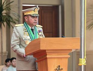 Myanmar paves way for junta chief to become president