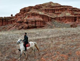 Horseback safaris draw nature lovers to Narman Fairy Chimneys