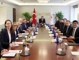 Bayraktar discusses nuclear energy cooperation with AtkinsRealis