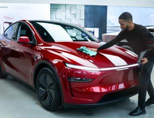 Tesla sales rise but still fall short of expectations