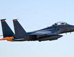 Iran, US race to find crew member of crashed American fighter jet