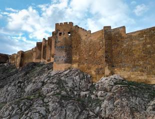 Historic Bayburt Castle to reveal secrets in new excavation