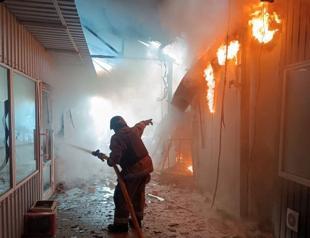 Russian strike on Ukraine market kills five, wounds 25