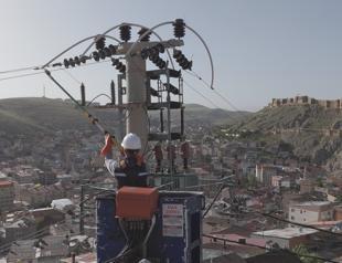 Electricity and natural gas prices hiked by 25 percent