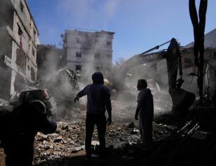 Raid hits Beiruts southern suburbs as Israel says striking Hezbollah