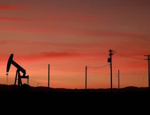 Oil prices rally, stocks mixed after Trumps latest Iran threat