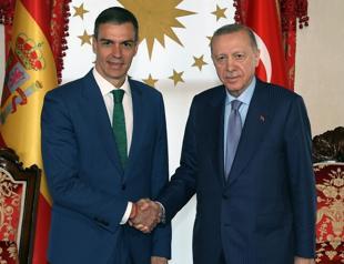 Erdoğan, Spains Sanchez discuss ties, regional issues