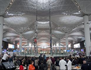 Giant sculpture unveiled at Istanbul Airport