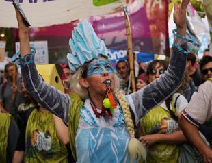 Argentine MPs approve bill to allow mining in glaciers