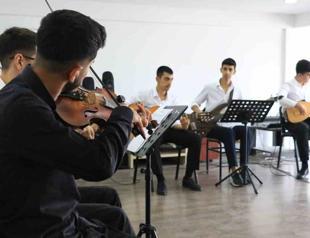 Schools to compose national team anthem ahead of World Cup