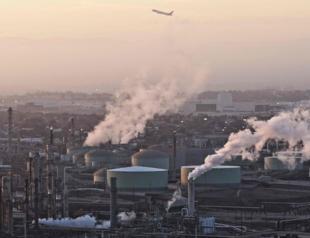 Stocks rally on optimism over Iran war ceasefire, oil extends gains