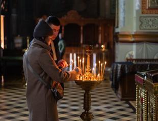 Easter truce between Russia and Ukraine falters