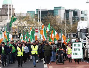 Irish police chief denounces oil refinery blockade