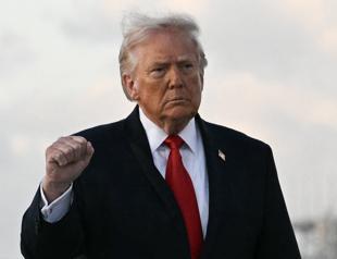 Trump threatens Strait of Hormuz blockade