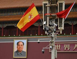 Spains Sanchez seeks closer China ties amid strains with US