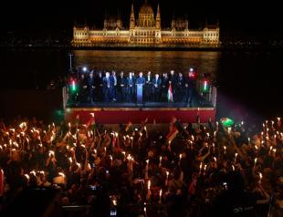 European leaders celebrate Magyars election win