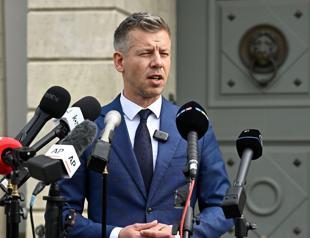 Magyar says pro-Orban president must resign