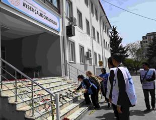 Teacher killed while shielding students in Kahramanmaraş school shooting