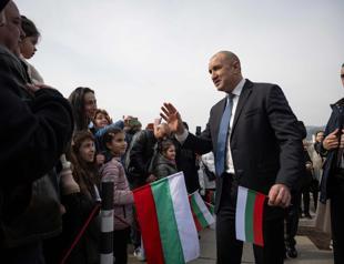 Bulgarias former president tops parliamentary vote