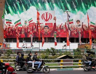 US, Iran warn ready for war as talks in limbo