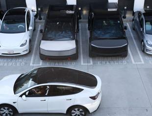 Tesla profits rose in the first quarter as car sales rebound