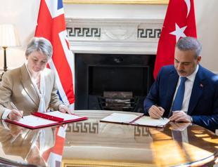 Türkiye, UK sign framework to deepen security, trade cooperation