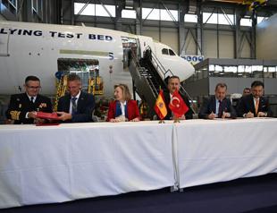 Türkiye signs deal with Spain to export Turkish jet trainer Hürjet