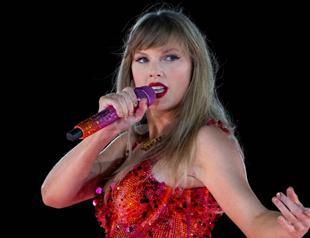 Taylor Swift files to trademark her voice amid AI clone boom