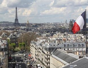 French economy records zero growth in first quarter