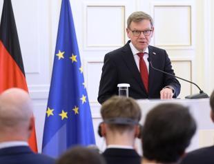 Germany seeks close dialogue with US: German FM