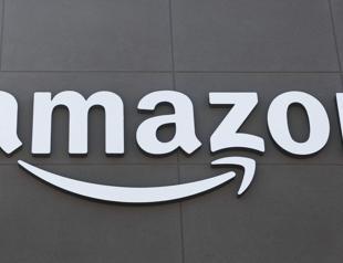 Amazon opens up logistics network to other business