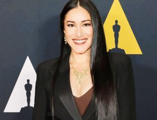 Actress sues Cameron over Avatar character