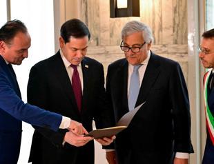 Rubio meets Italian PM after Trump criticism