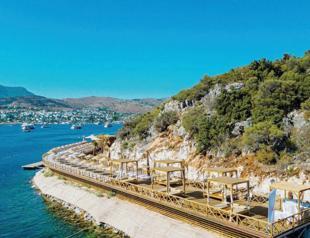 Türkiye expands free public beach network
