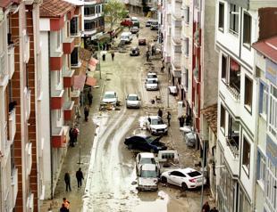 Flash floods devastate several provinces in Türkiye’s north