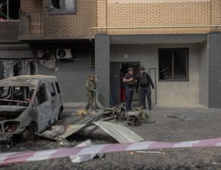 Death toll from Russian strikes on Kiev rises to five: Zelensky