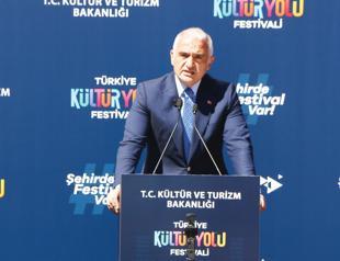 Bookings show early signs of recovery: Tourism Minister
