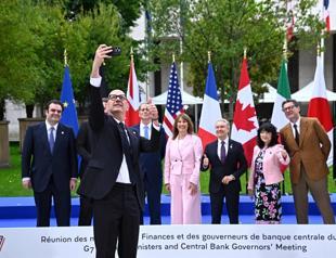 G7 finance chiefs meet to seek common stance on unstable ground