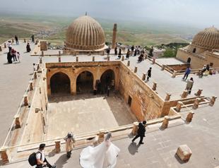 Historic Mardin enjoys spring tourism boom