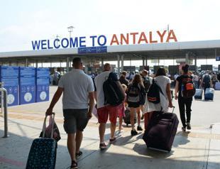 Türkiye receives 3.5 million foreign visitors in April