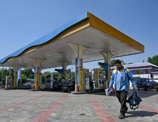 India hikes fuel prices again due to Middle East war