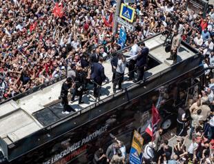 CHP divided over timing of new convention amid leader crisis