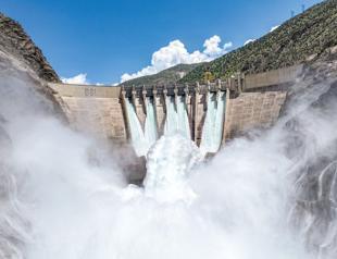 Drought-hit cities now battle overflowing dams
