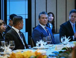 Pentagon chief says US seeks stable equilibrium with China in Asia