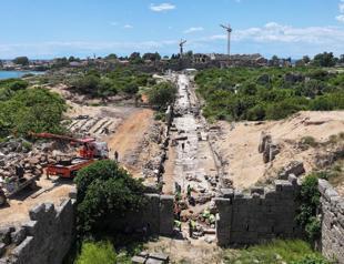 Excavations reveal road to ancient Side’s second main gate