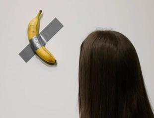 French museum reports theft of arty banana