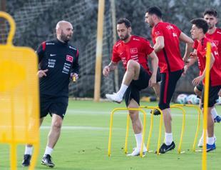 Türkiyes national team holds first training session in Florida ahead of World Cup