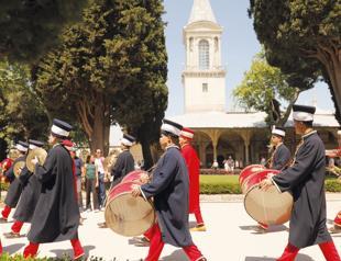 Mehter performances return to National Palaces