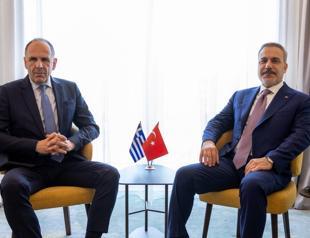 Turkish, Greek foreign ministers hold talks in Sofia