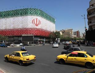 US and Iran reach deal to end war, reopen Hormuz